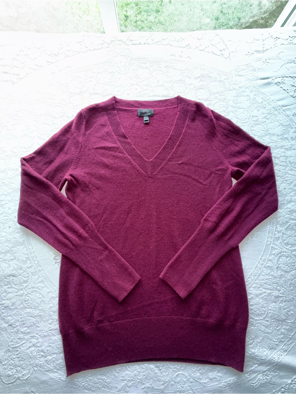 J.Crew Italian Cashmere V-Neck Sweater Burgundy Wine Red Women's Size L - Picture 2 of 11